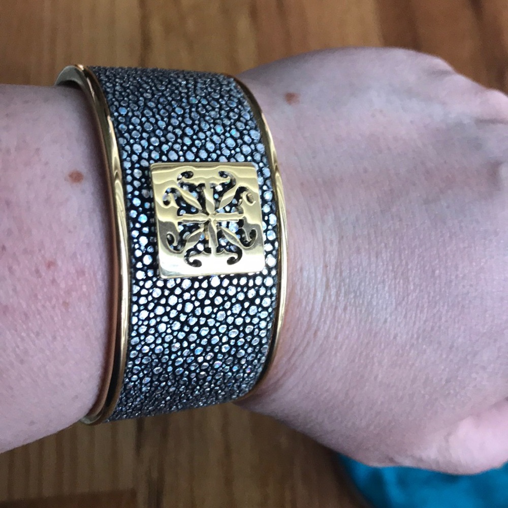 Rustic Cuff Stingray bracelet